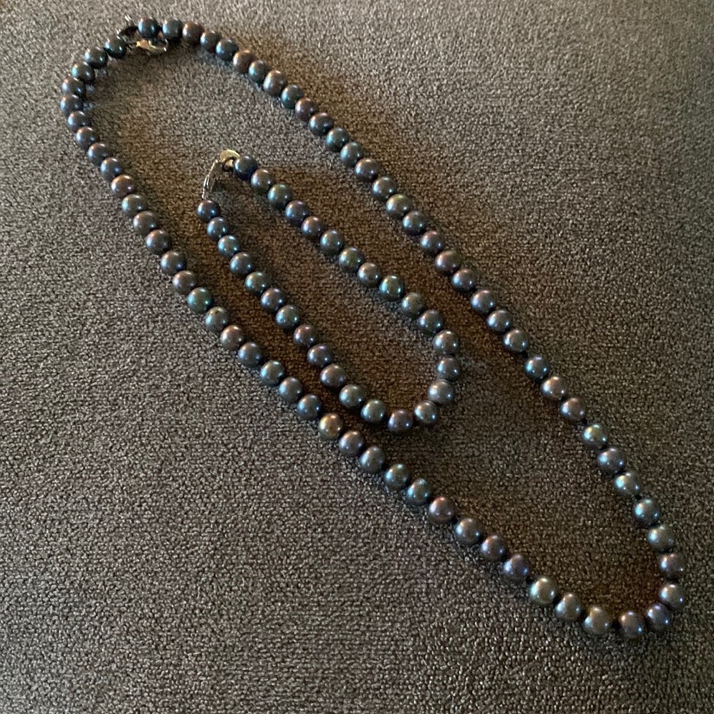 Peacock pearl necklace and bracelet set